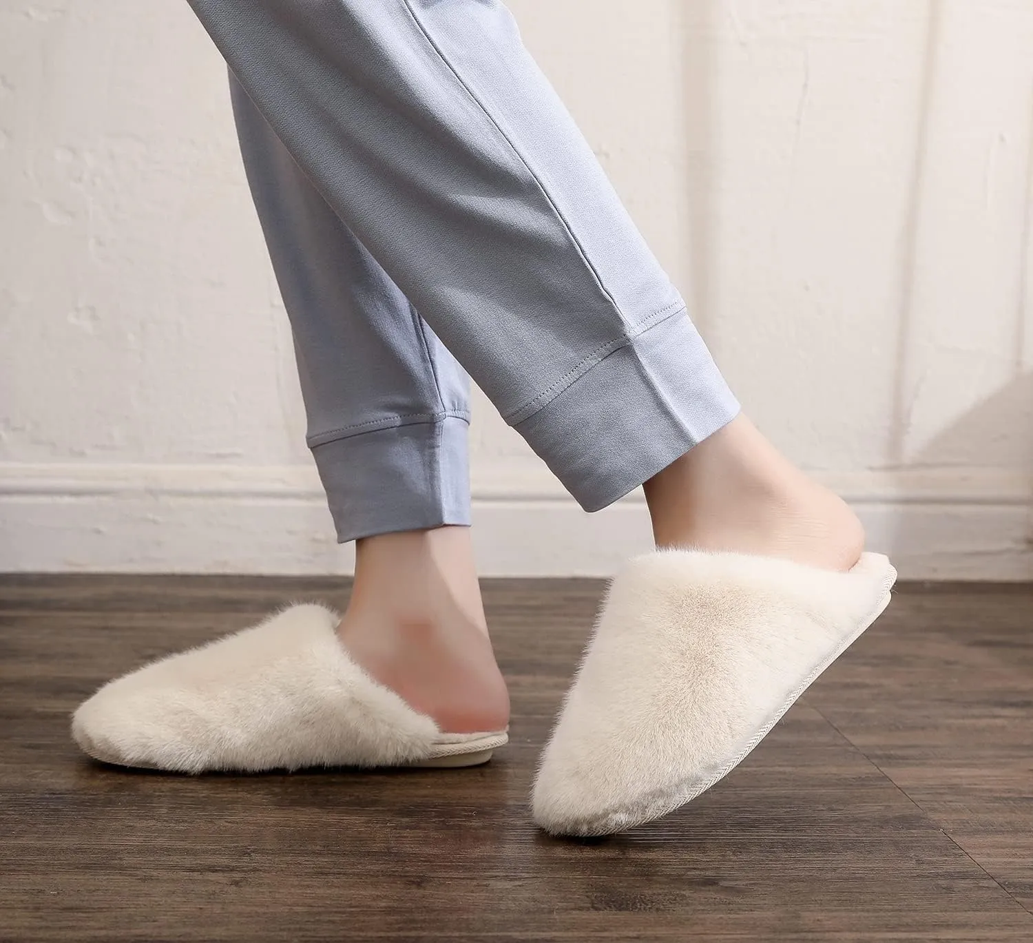 Densely Long-haired Lady’s Comfy Fuzzy Memory Foam Scuff Women’s Warm Plush Closed-Toe Comfortable Slippers