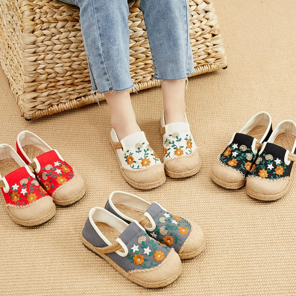Espadrilles for Women Flat Teenage Girls Slip on Loafers House Shoes Floral Embroidered Shoes Ethnic Style Casual Linen Sneakers
