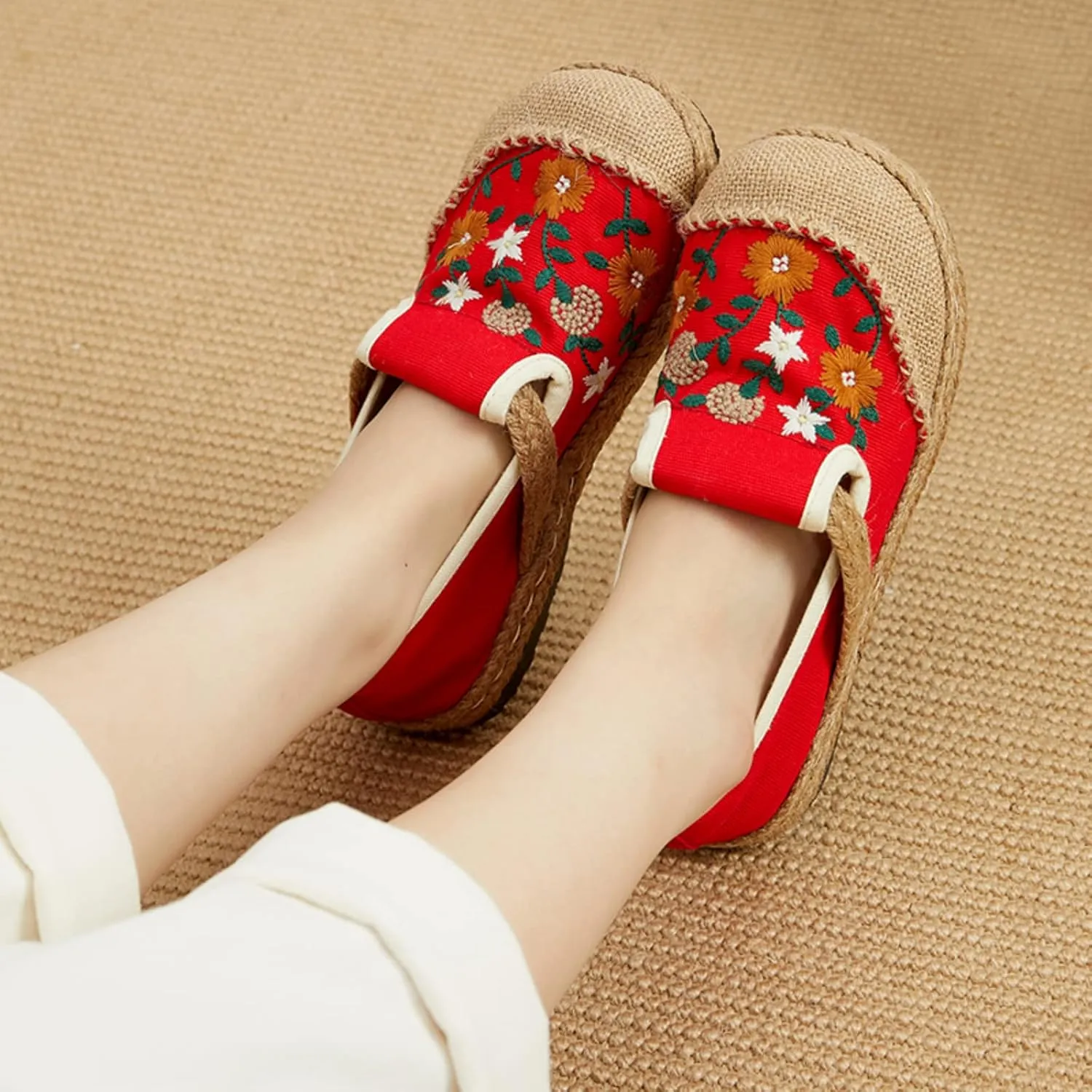 Espadrilles for Women Flat Teenage Girls Slip on Loafers House Shoes Floral Embroidered Shoes Ethnic Style Casual Linen Sneakers