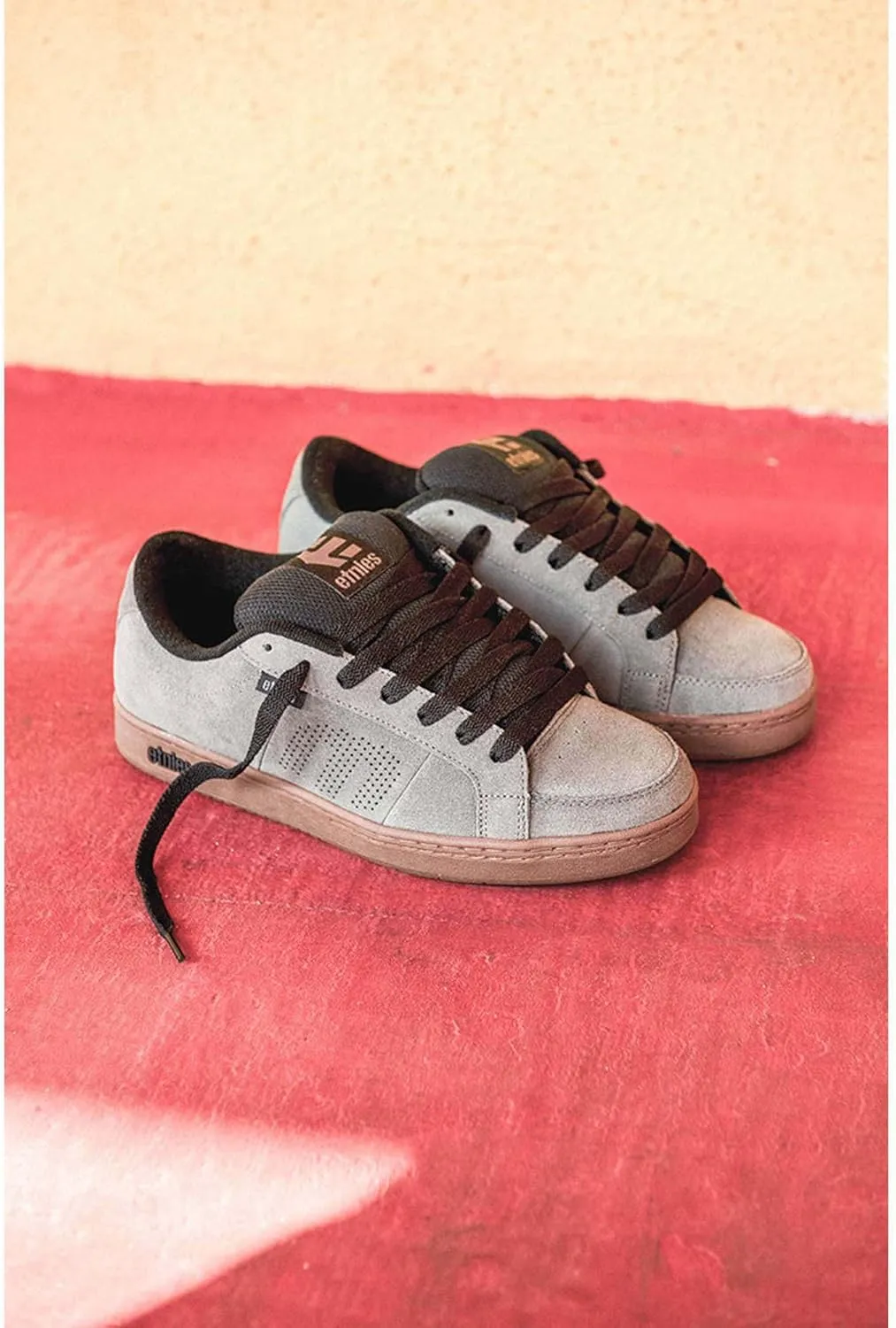 Etnies - Kingpin - Men's Skateboarding Shoe Classic Puffy Sustainable, Comfortable & Durable Footwear with Die-Cut EVA Insole