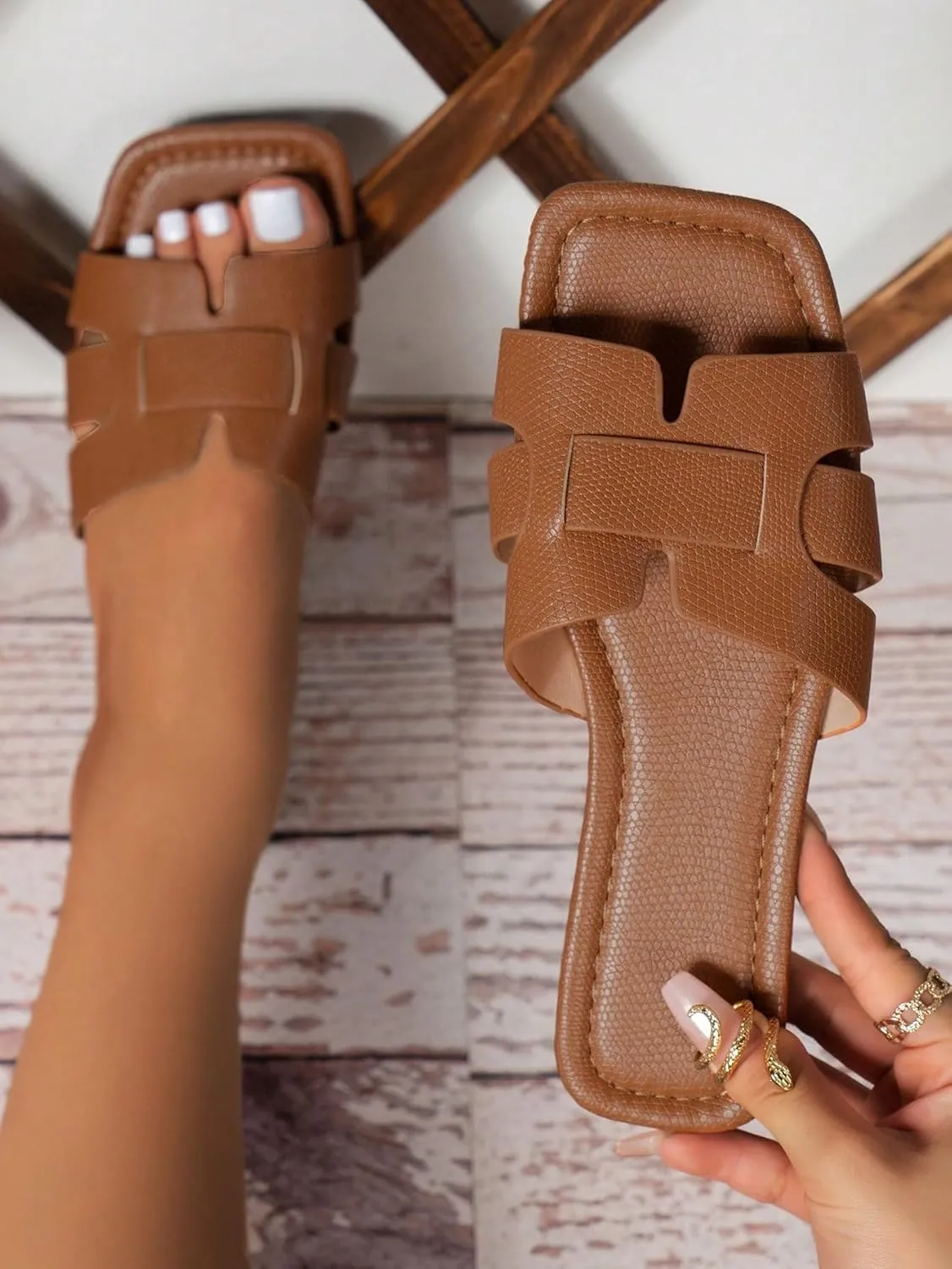 GORGLITTER Women's H Sandals Dressy Cross Strap Flat Sandals Open Toe Summer Beach Vacation Slide Sandals