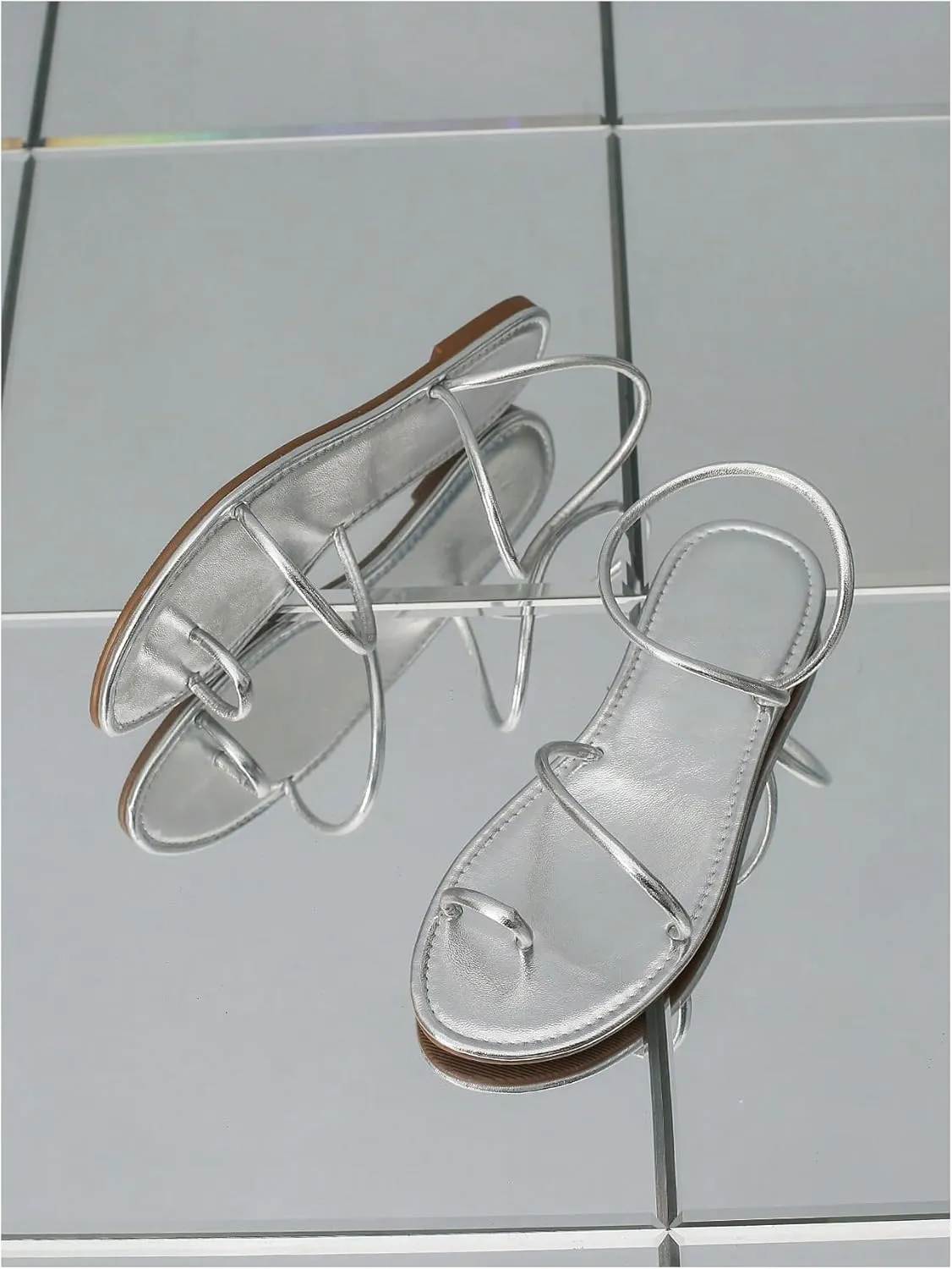 GORGLITTER Women's Metallic Strappy Thong Flat Sandals Open Toe Dressy Slide Sandal