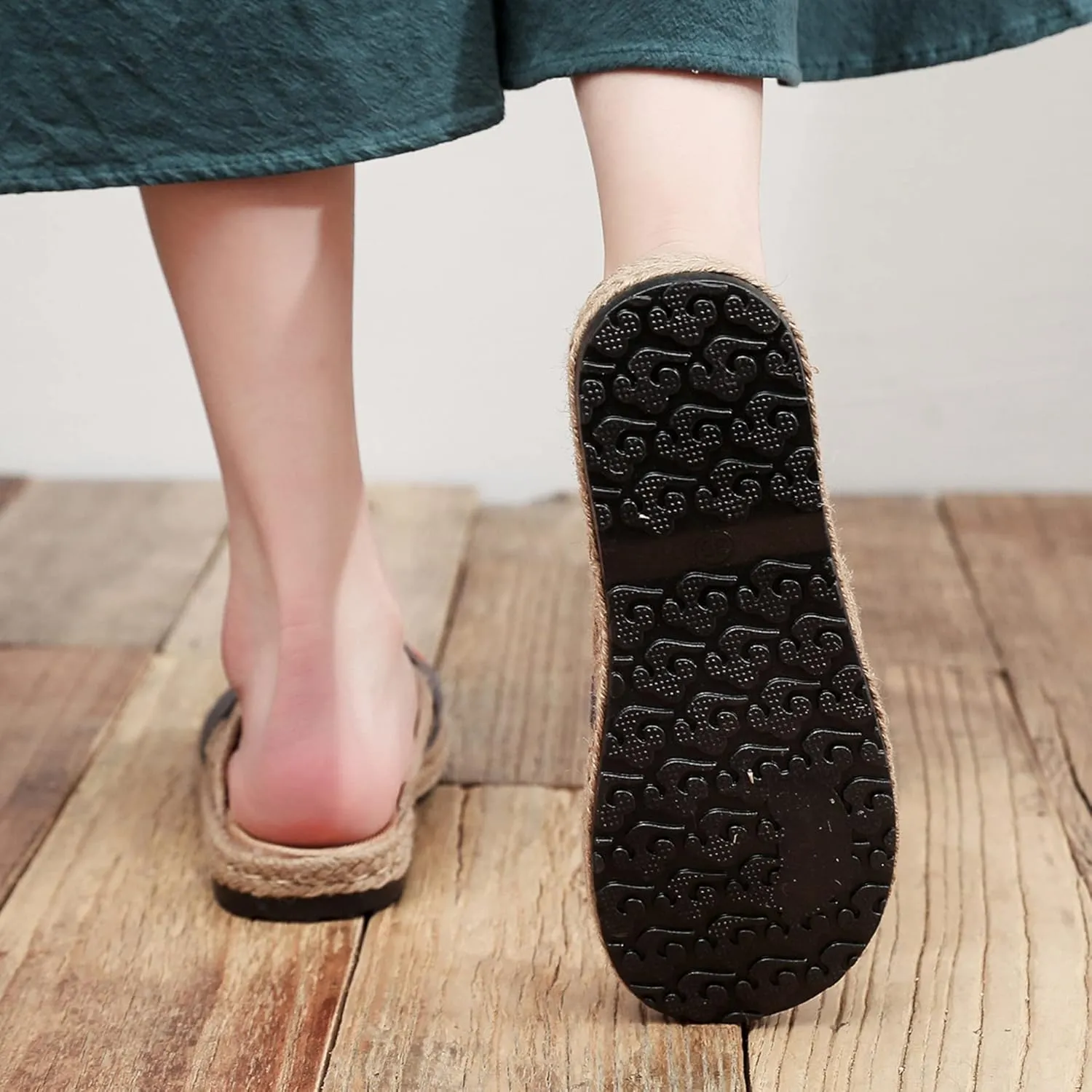 Hee grand Women's Embroidered Espadrilles Slip On Mule Slippers Ethnic Style Cotton and Linen Flats Retro Chinese Style