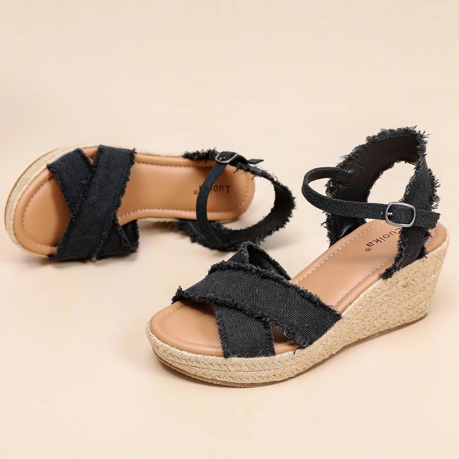 Luoika Women's Wide Width Flat Slides Sandals, Strapy Slide Sandal Slip on Dressy Summer Shoes for Women.