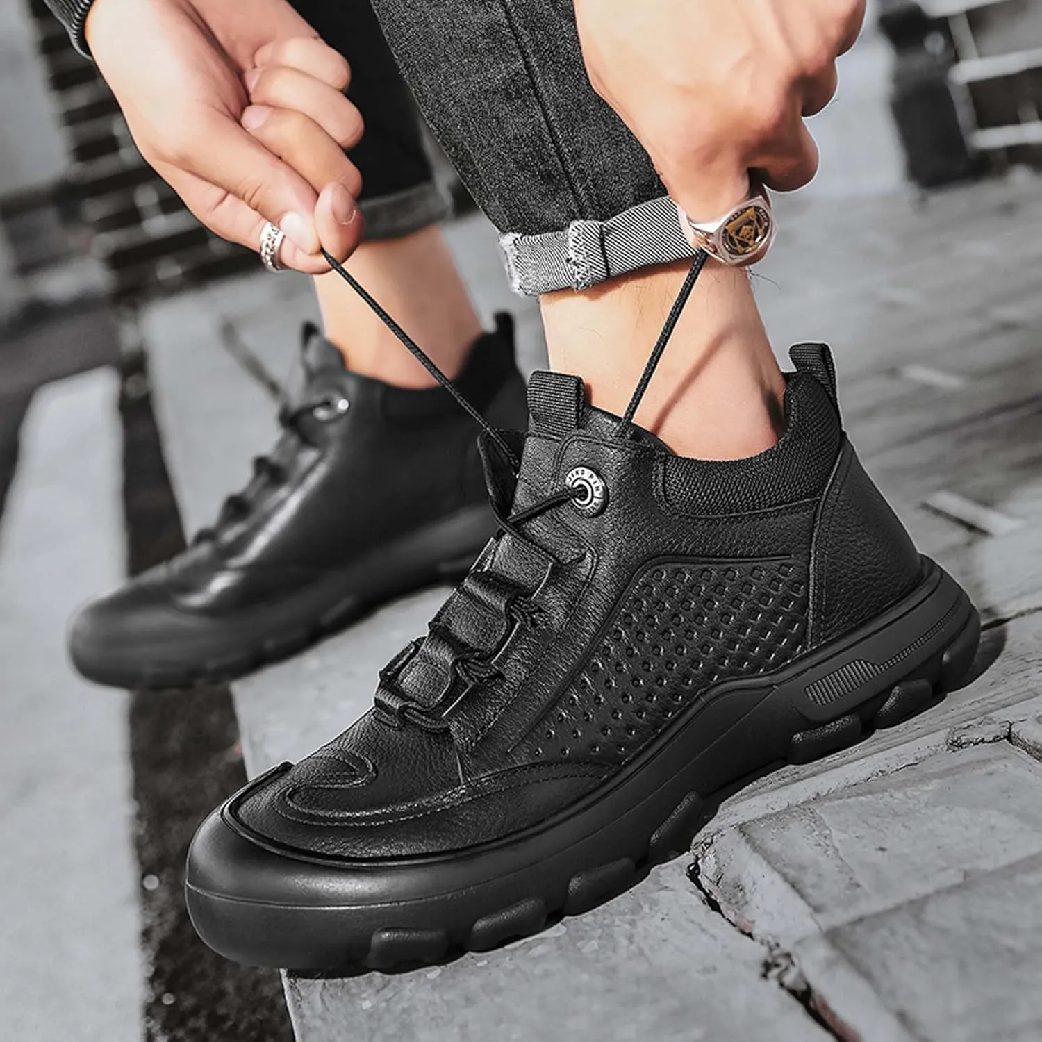 Men's Walking Shoes Outdoor Non-slip Climbing Shoes Cowhide Waterproof Cross-country Travel Shoes Fashion Lace-up Casual Sneakers Classic Business Office Shoes