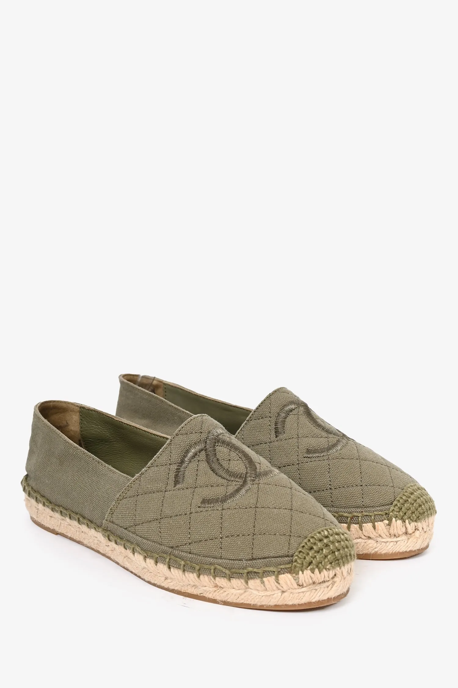 Pre-Loved Chanel™ Green Canvas 'CC' Espadrilles Size 36