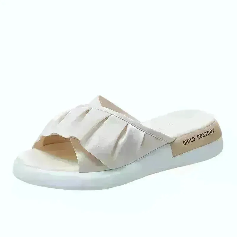 Sandals and slippers for women