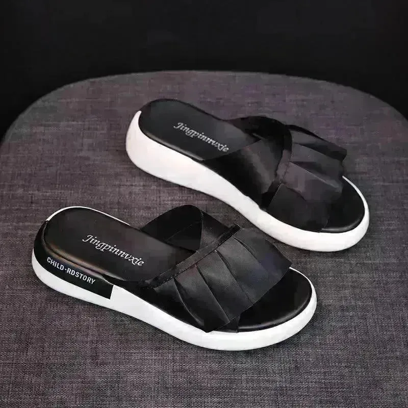 Sandals and slippers for women