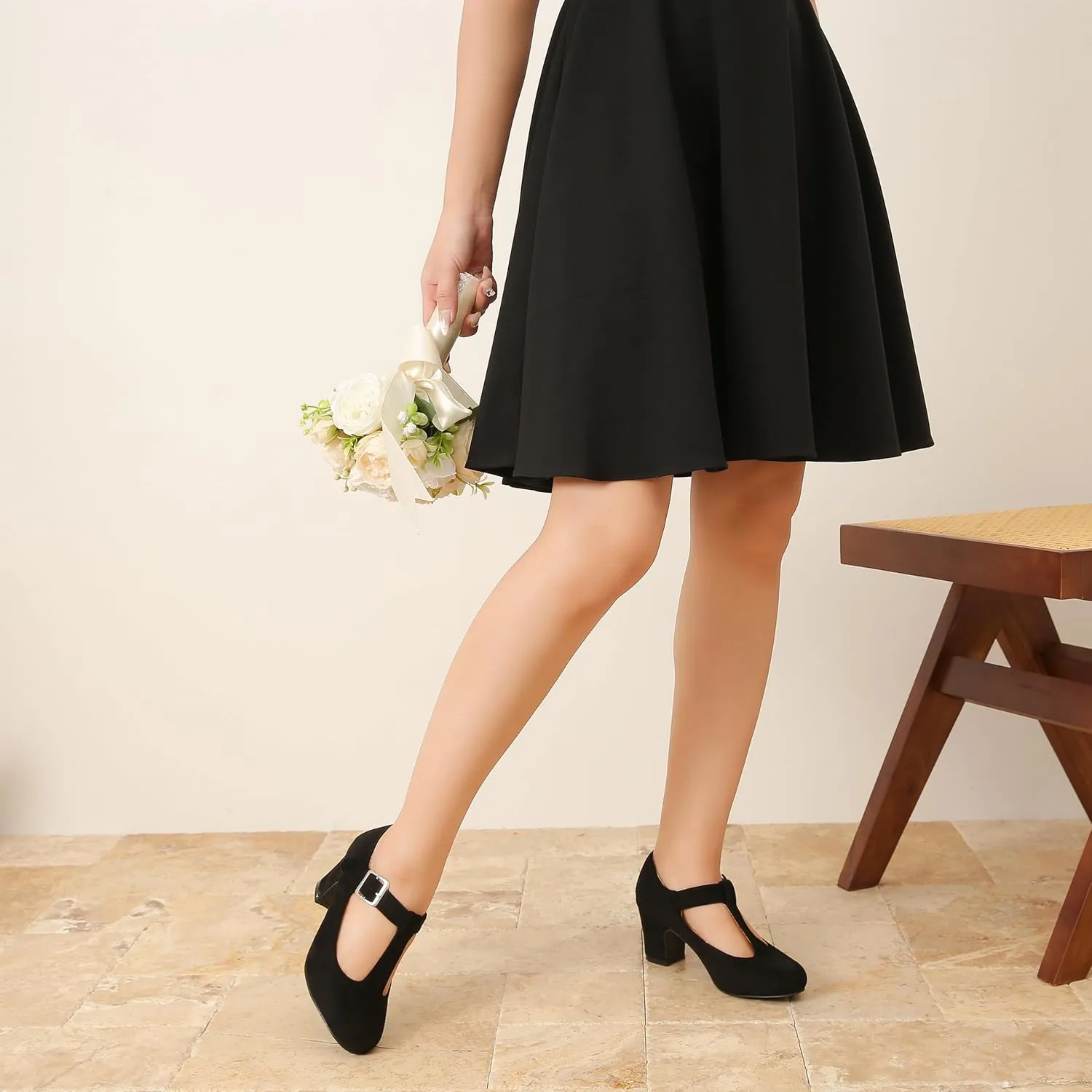 Women's T-Strap Mary Jane Pumps Round Closed Toe Comfortable Low Chunky Block Heel Wedding Dress Evening Party Shoes